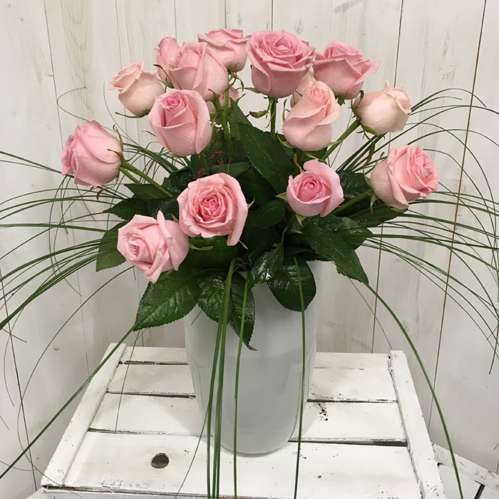 Bouquet Di Rose Rosa E Beargrass Agnese Fiorista Cilloni Reggio Emilia