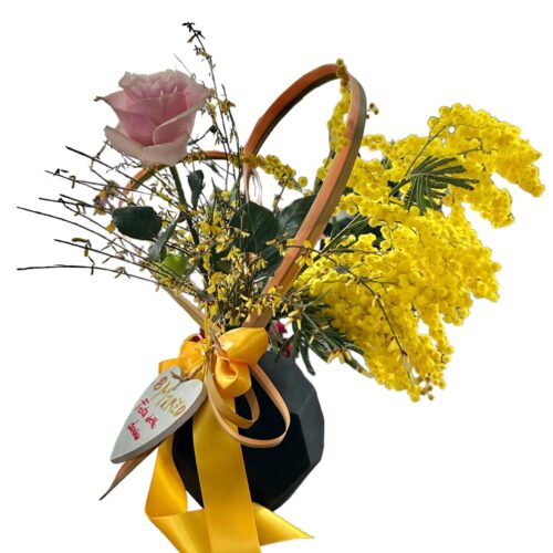 Rosa regalo per la festa della donna